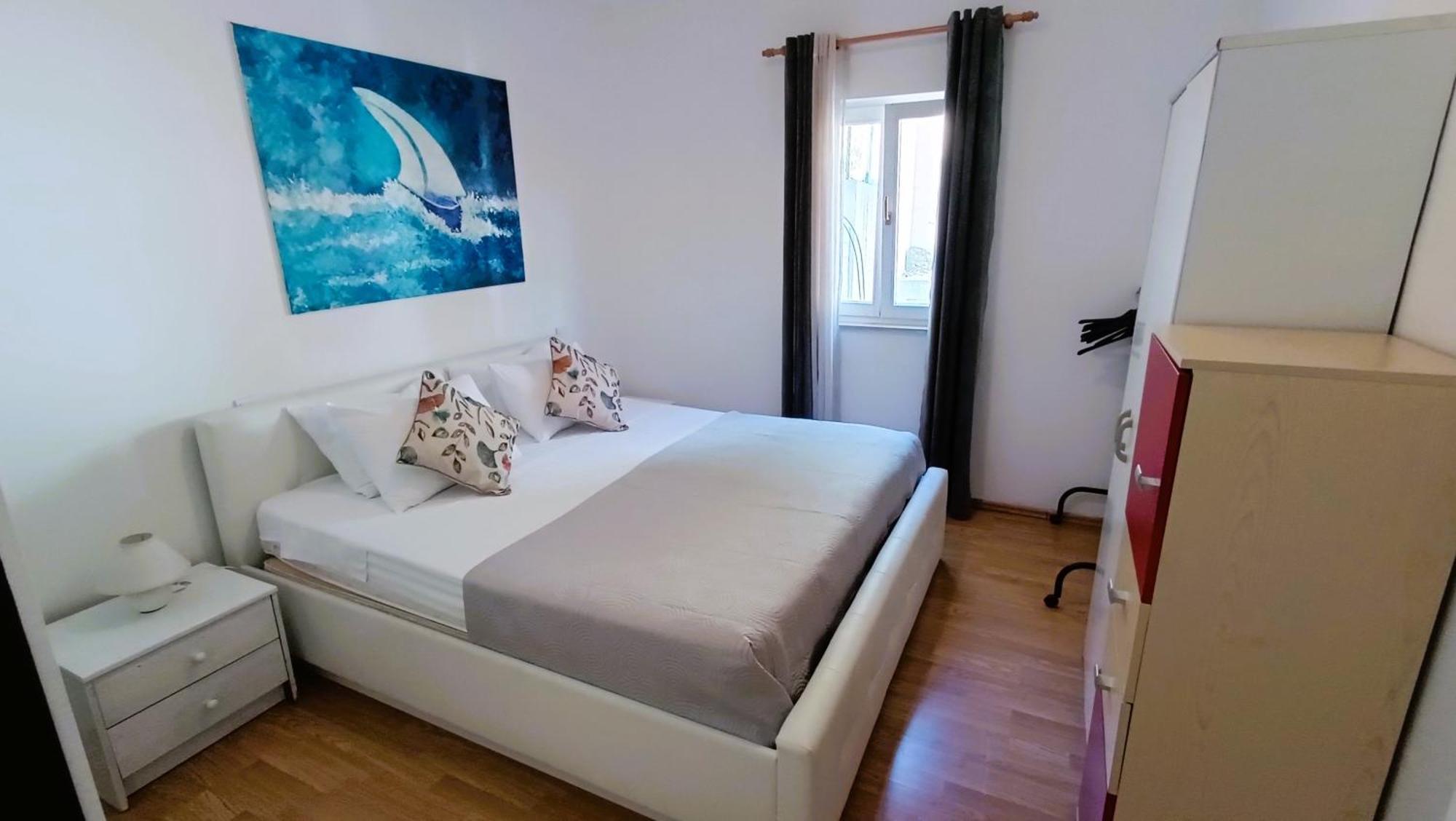 Apartments Ella Makarska Esterno foto