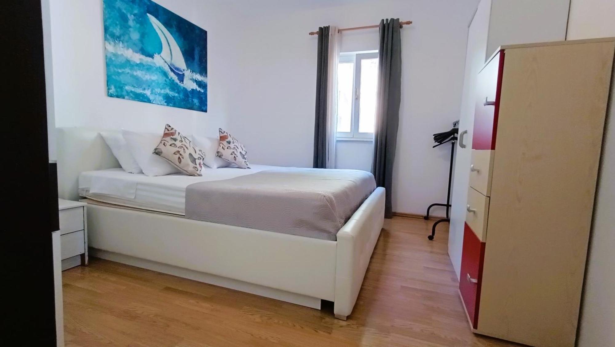 Apartments Ella Makarska Esterno foto