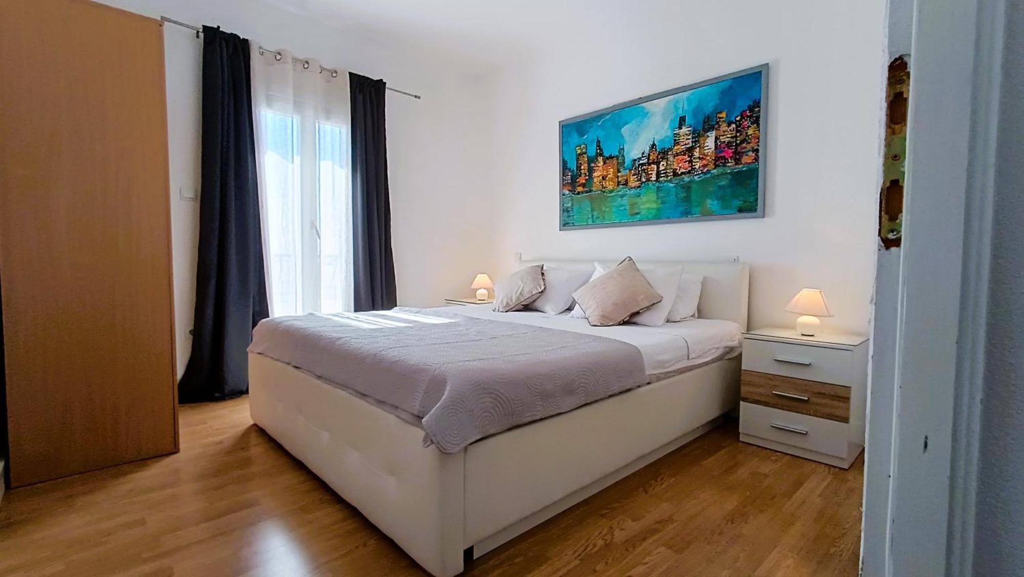 Apartments Ella Makarska Esterno foto