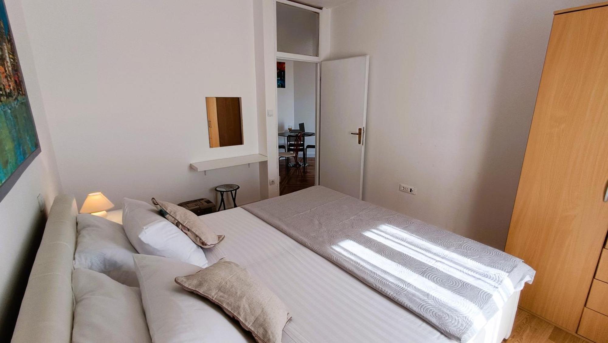 Apartments Ella Makarska Esterno foto